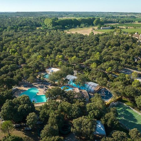 Camping Les Pres Du Roi Sommières Exteriör bild