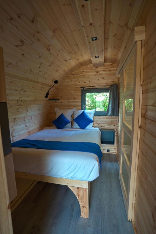 Camping Les Pres Du Roi Sommières Exteriör bild