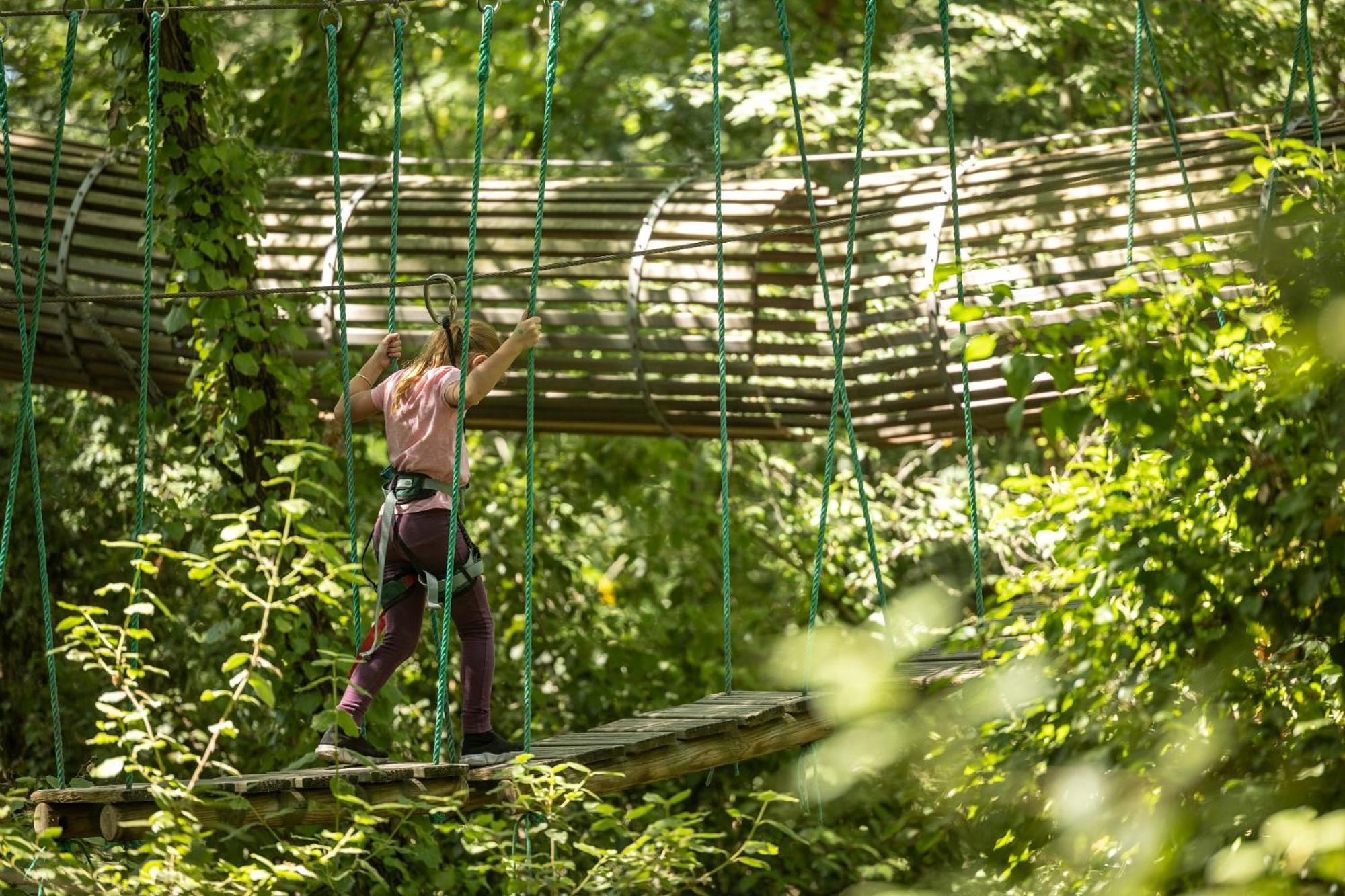 Camping Les Pres Du Roi Sommières Exteriör bild