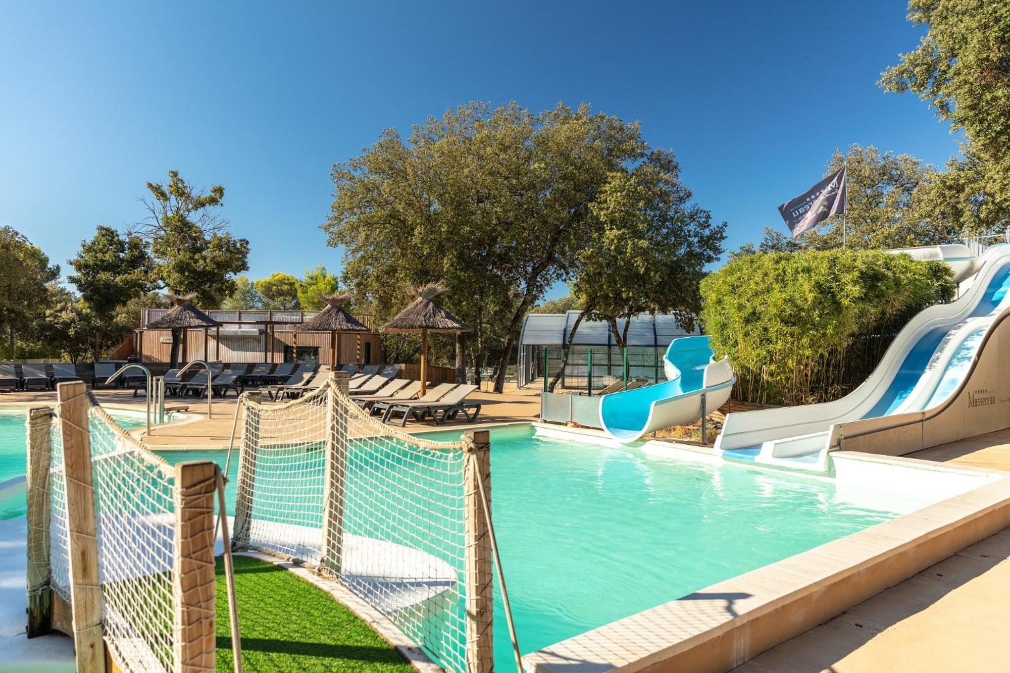 Camping Les Pres Du Roi Sommières Exteriör bild